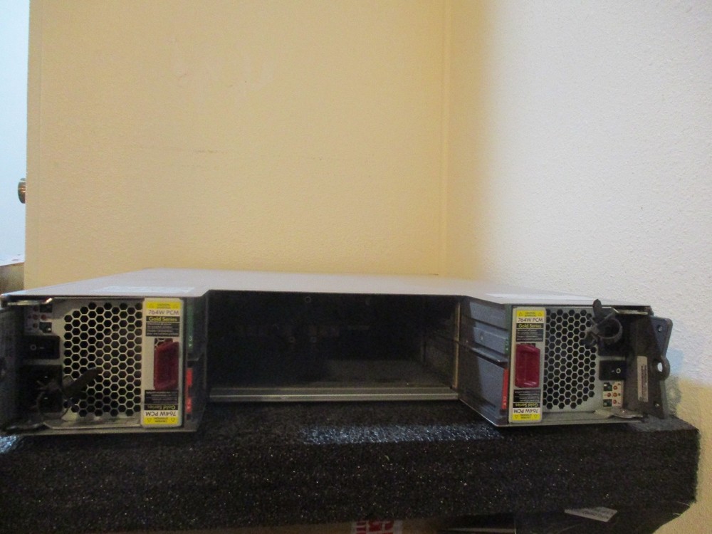 HP 3PAR 8450 NO Controller 2 x POWER SUPPLY storage array