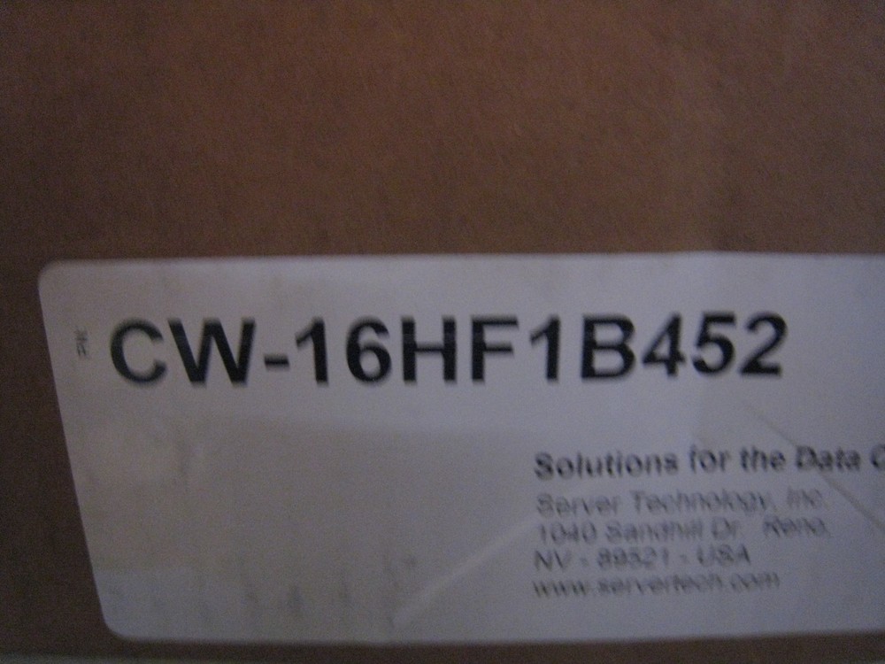 Server Technology Fail-Safe transfer switch 16 CHANNEL 30A 120V CW-16HF1B452
