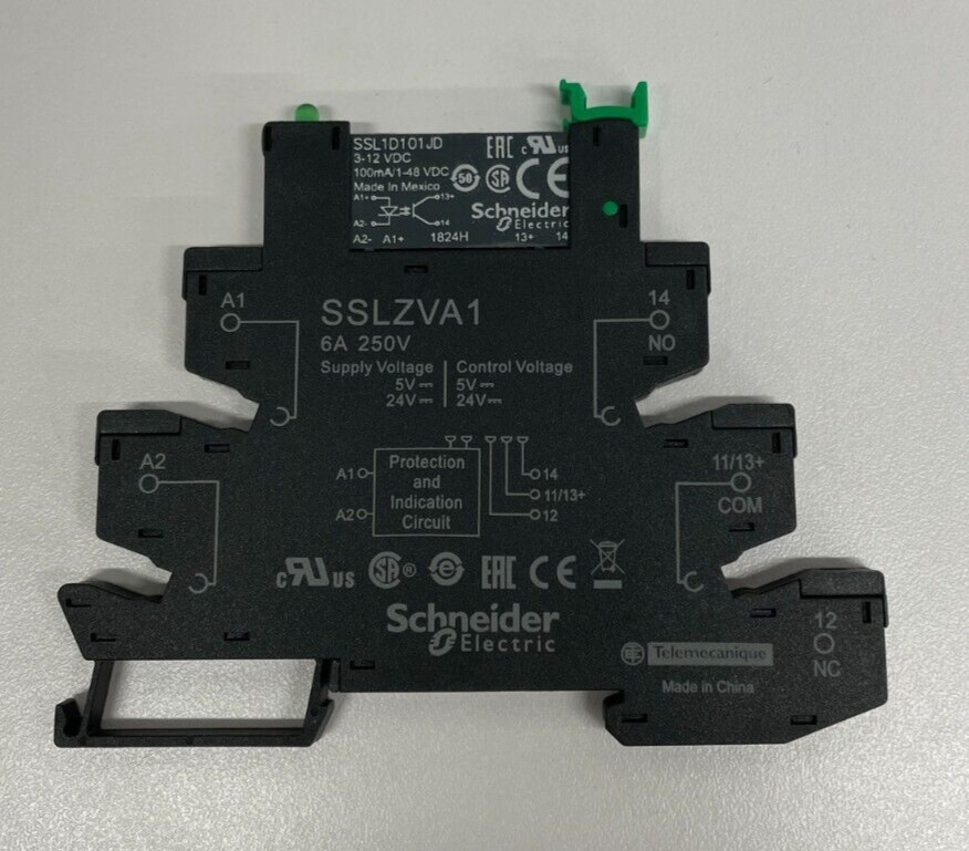 Schneider Electric SSL1D101 JD Solid State Relay with SSLZVA1 Socket