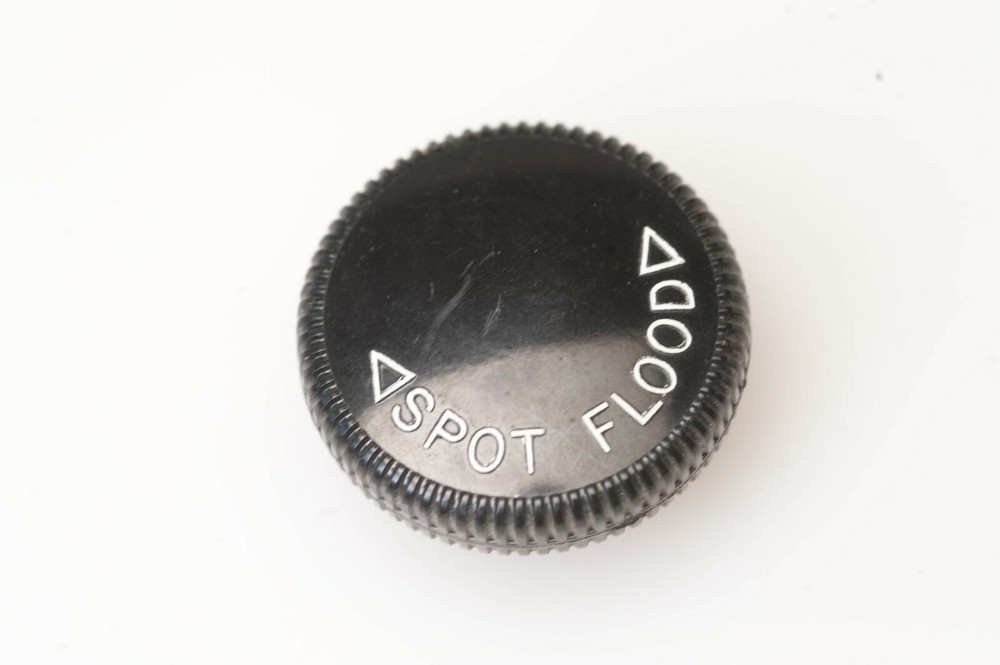 Lowel DP Focus Knob N6894