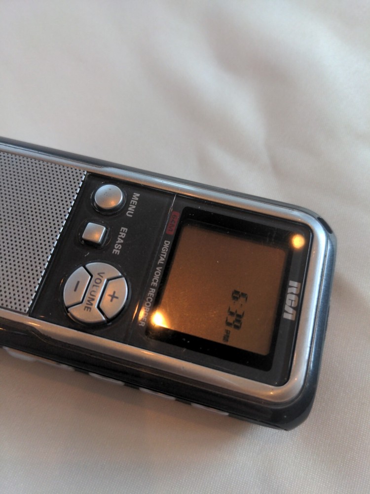 RCA Digital Voice Recorder RP5022B