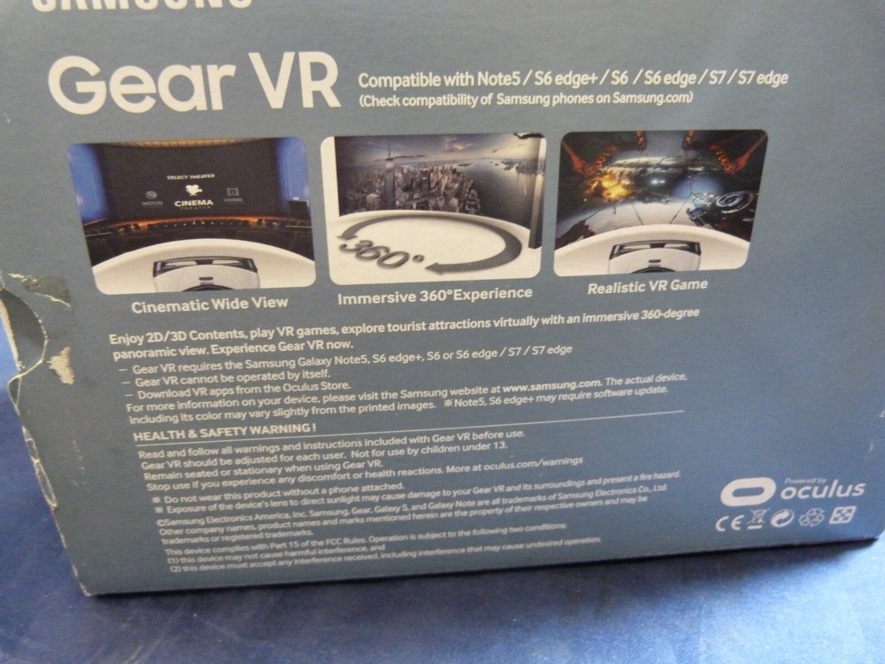 Samsung Gear VR Powered by Oculus - USED ONCE