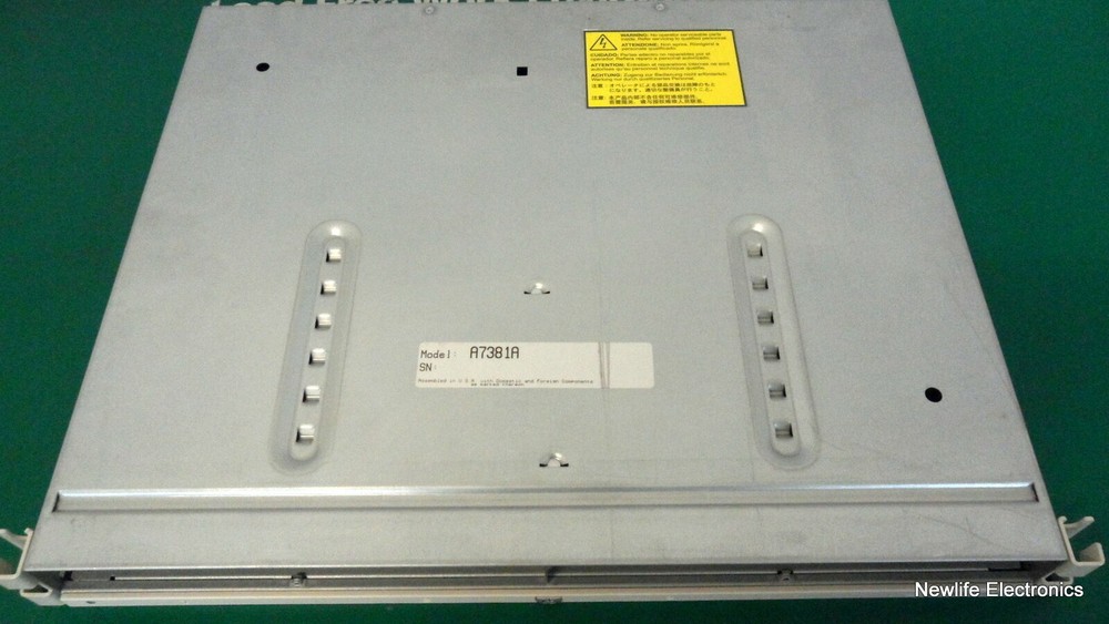 HP A7381-67001 Disk System 2110 Enclosure A7381A