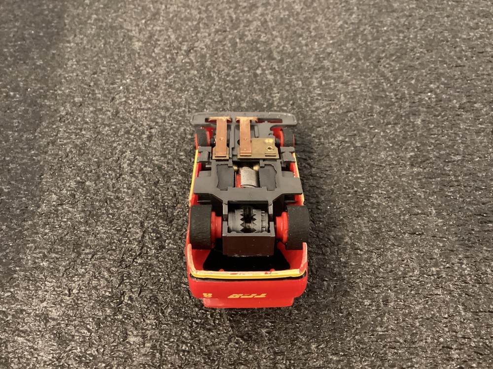 HO SLOT CAR COMPLETE RUNNING