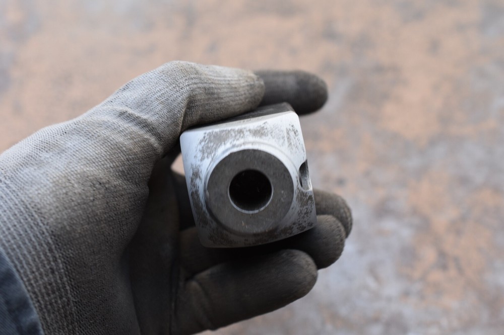 CRITERION S-1-1/2A 7/8"-20 Thread Back Square Head Boring Head with shank