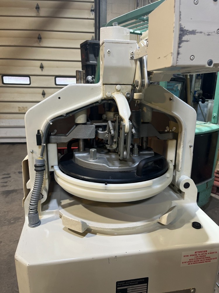 Beautiful Erika Record Super Easy 15 Part Automatic Divider Rounder!