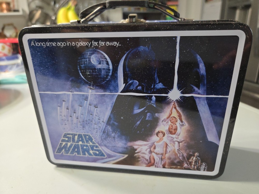 Star Wars Tin Lunch Box - Collectible