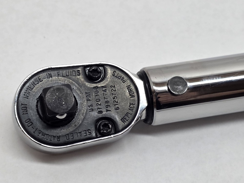 Snap-On QE2R100R 3/8" Drive Adjustable Click-Type Micro Torque Wrench