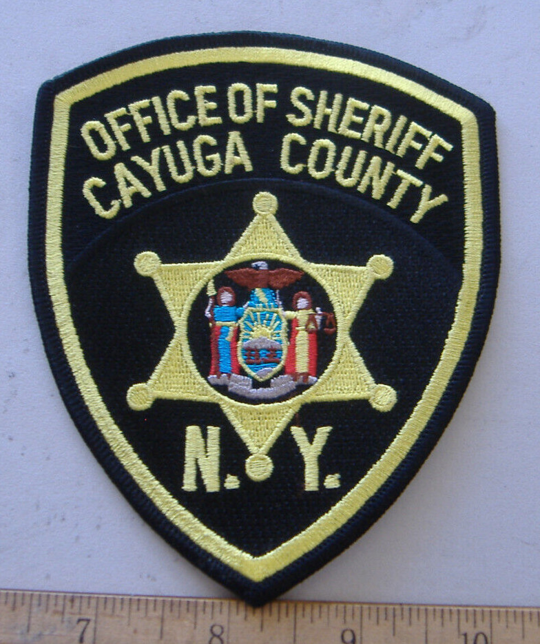 CAYUGA  COUNTY SHERIFF NEW YORK    FABRIC    PATCH