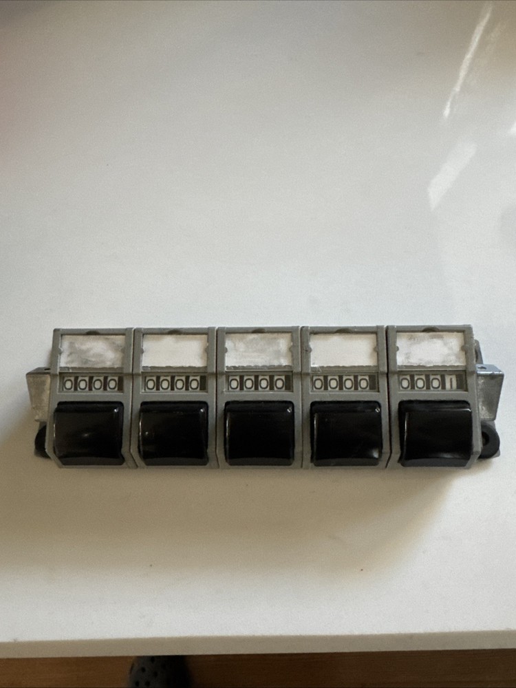 VEEDER-ROOT 4 Digit Mechanical Counter