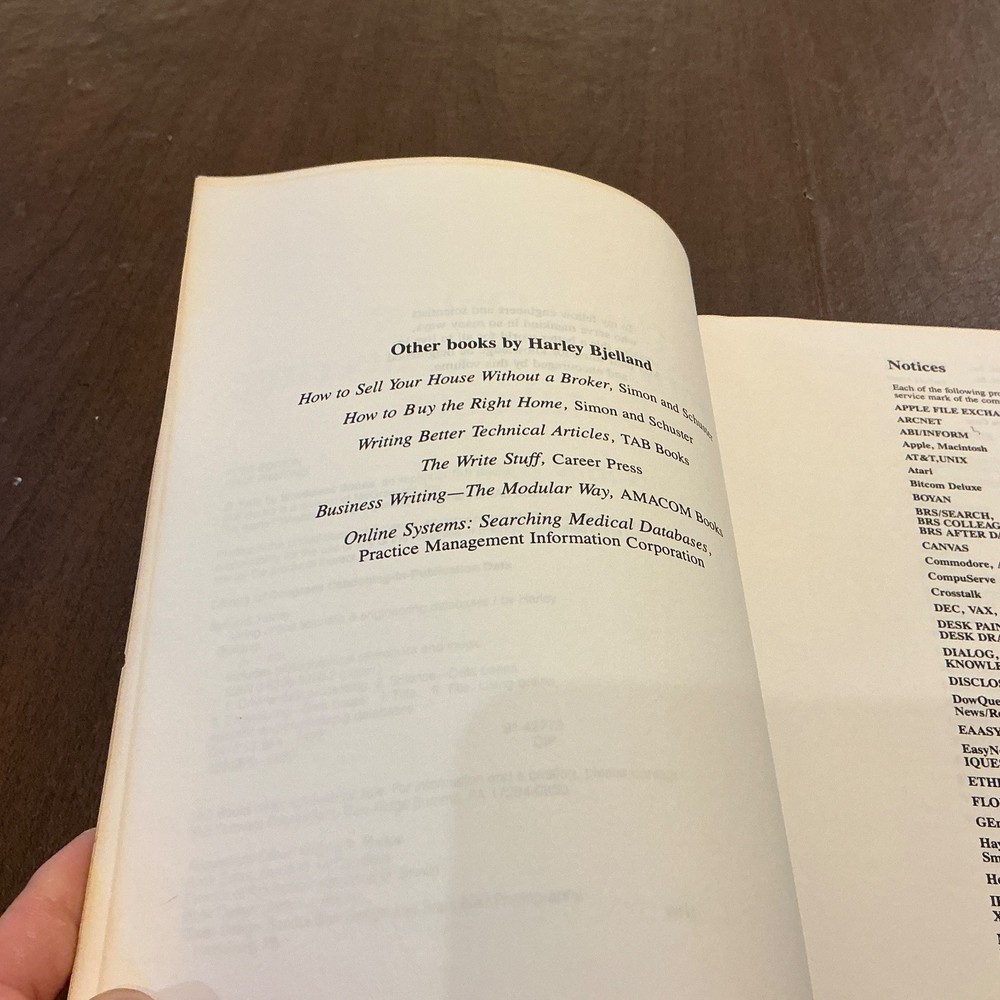 Using Online Scientific Engineering Databases Vintage Computing Textbook 1992