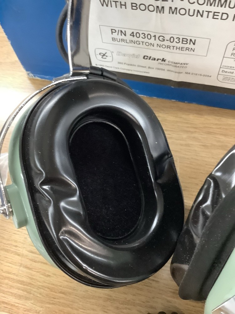 David Clark Aviation Headset W/ Microphone 40301G-03BN