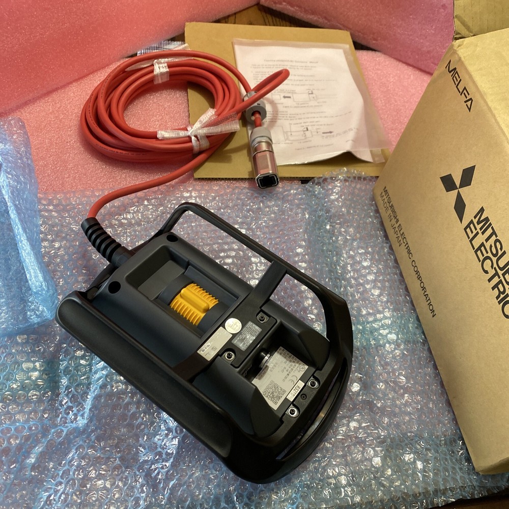 Mitsubishi R32TB Robot Teaching Pendant