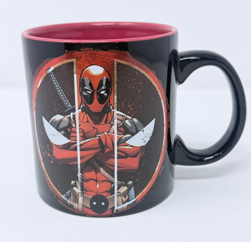 Marvel Deadpool 20 oz Mug