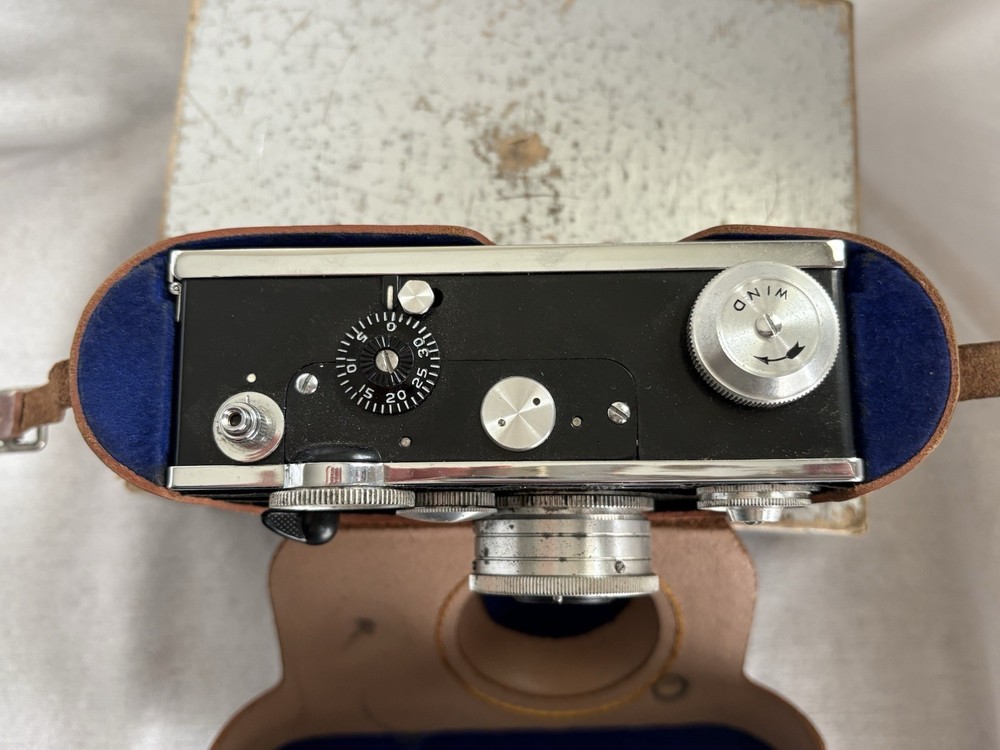 Argus C3 " The Brick" Camera box, manual, flash, case - UNTESTED