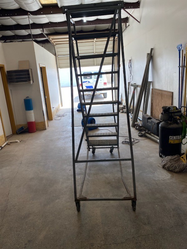 9 step steel rolling warehouse ladder
