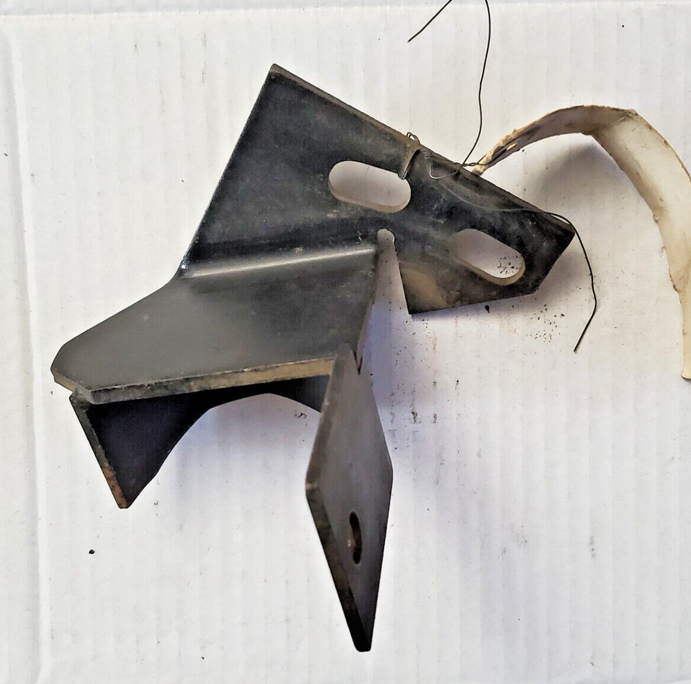 CASCADE 669275 BRACKET NEW