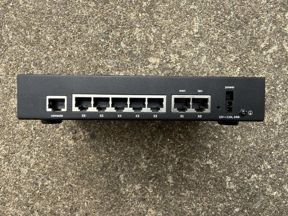 SonicWALL TZ400 Firewall