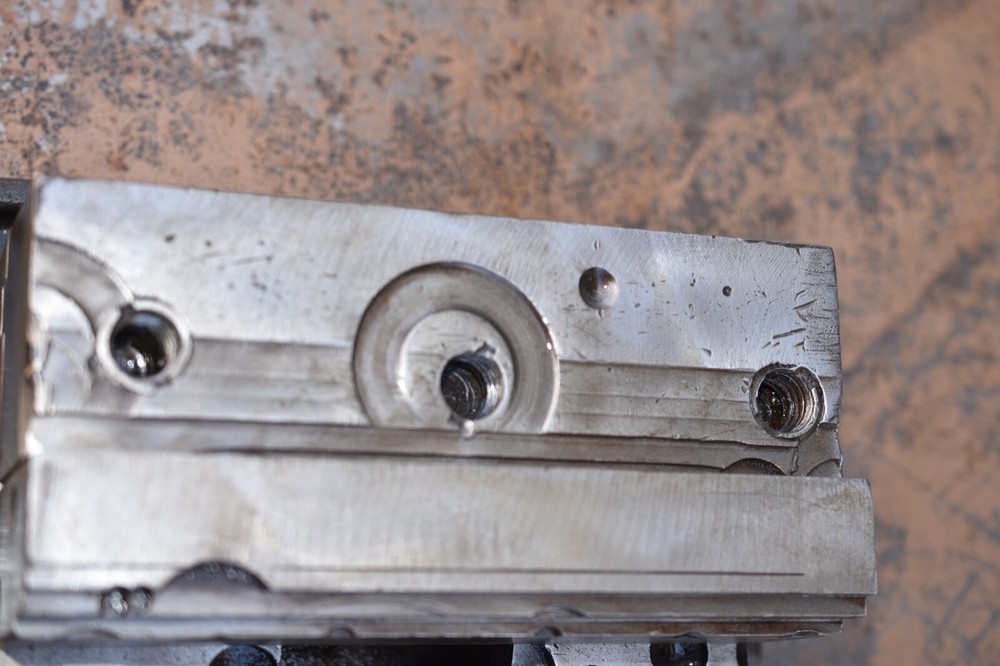 Kurt D810 vise