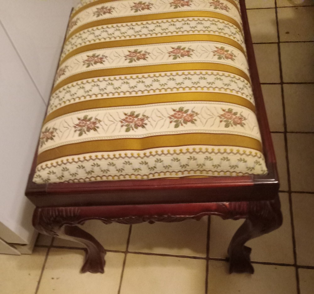 Mahogany Carved Vanity Bench (VB129)
