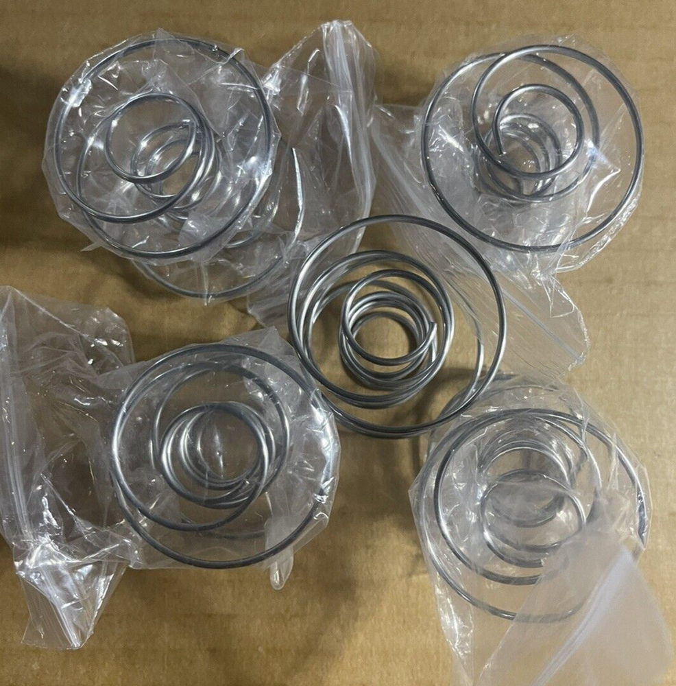 5 PACK Protein Shaker Bottles-24 OZ, Box Is Ripped & Missing 3 Lids