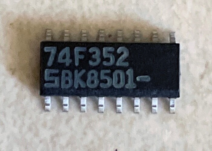 Fairchild 74F352 Dual 4 Input Multiplexer - NOS