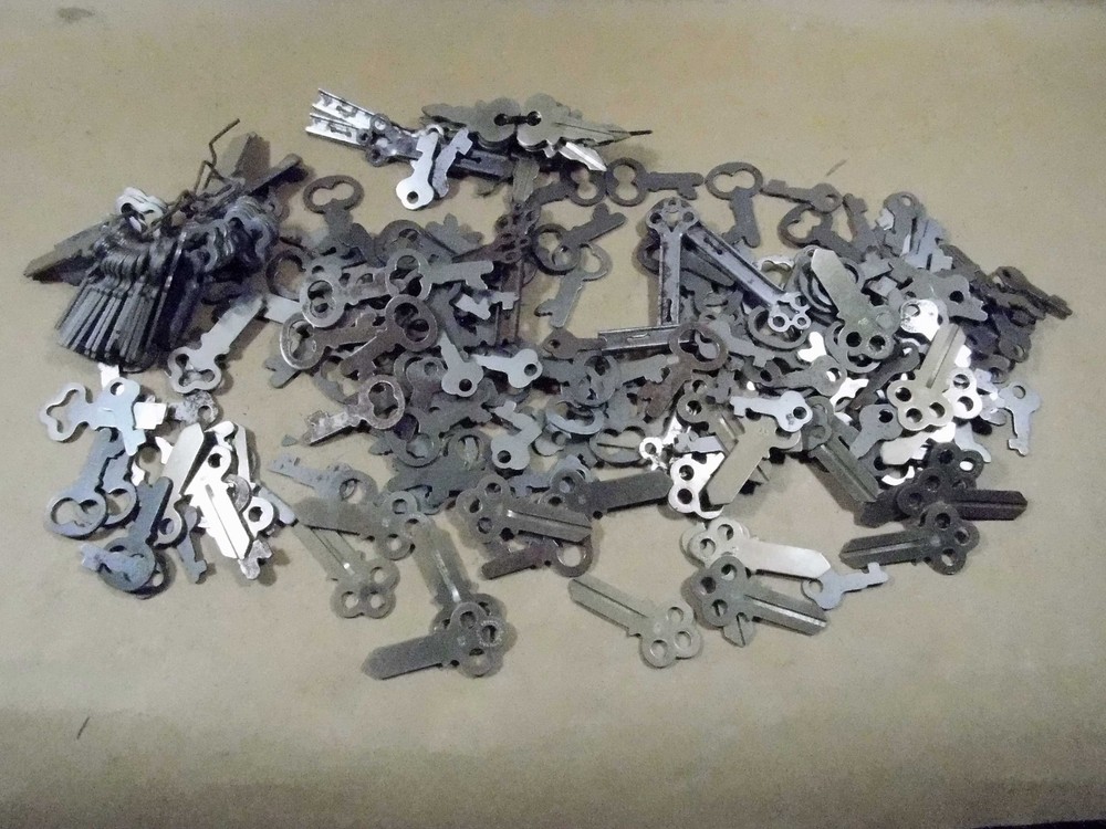 Flat key blanks