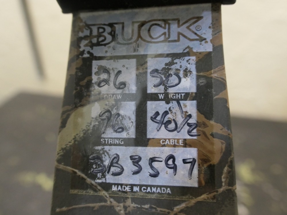 VINTAGE BUCK SABER COMPOUND BOW