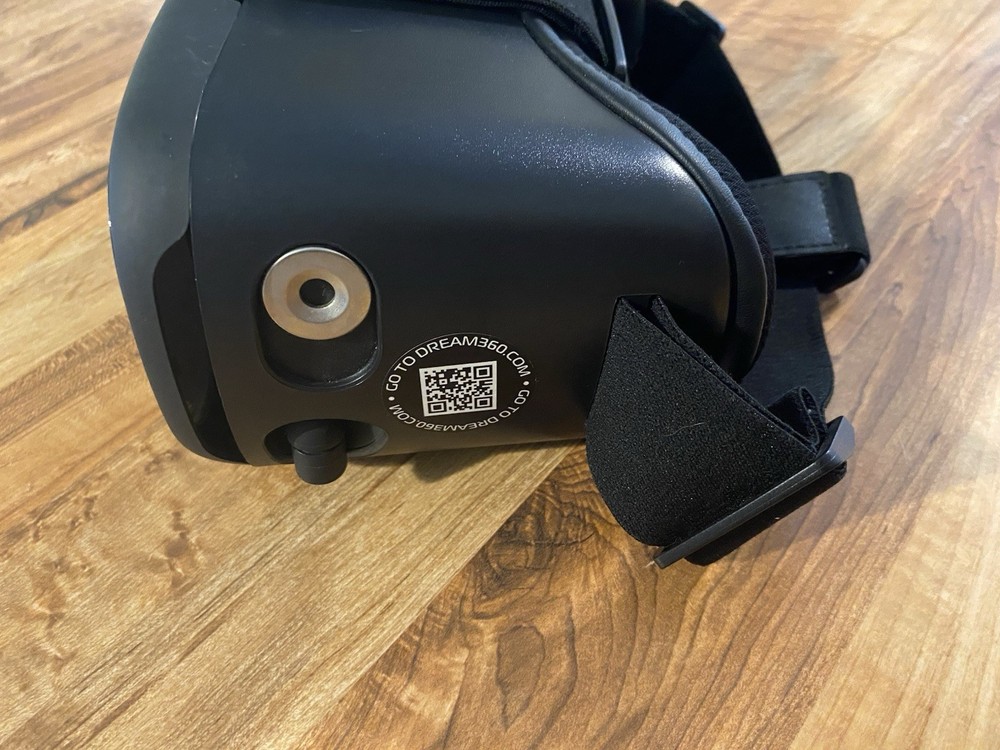 Tzumi Dream Vision Smartphone Virtual Reality Headset
