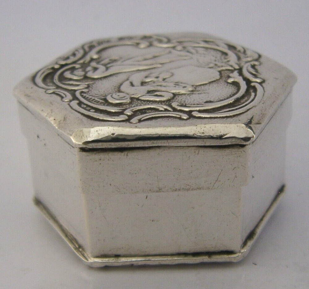 BEAUTIFUL GERMAN / FRENCH SOLID SILVER PILL TRINKET BOX c1900 ANTIQUE