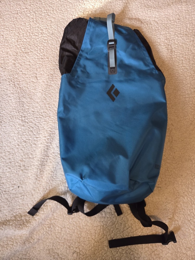 Black Diamond Rock Blitz 15 Backpack