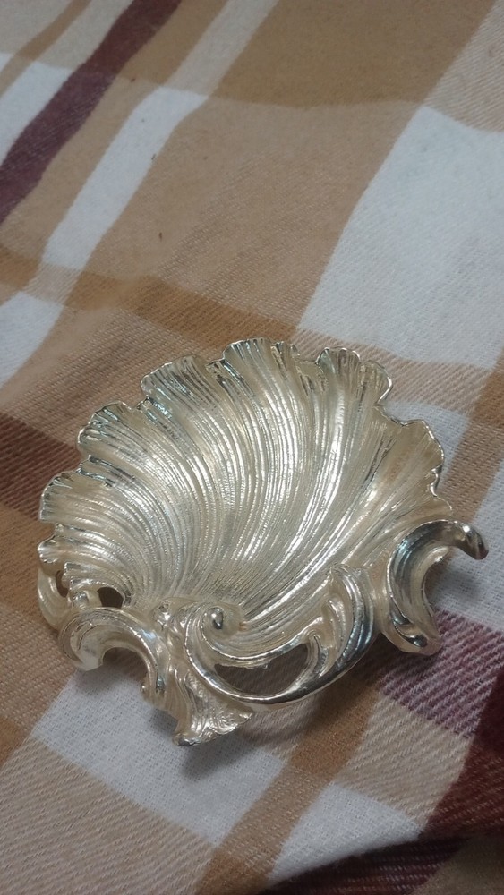 Art Deco Style Metal Footed  Clamshell