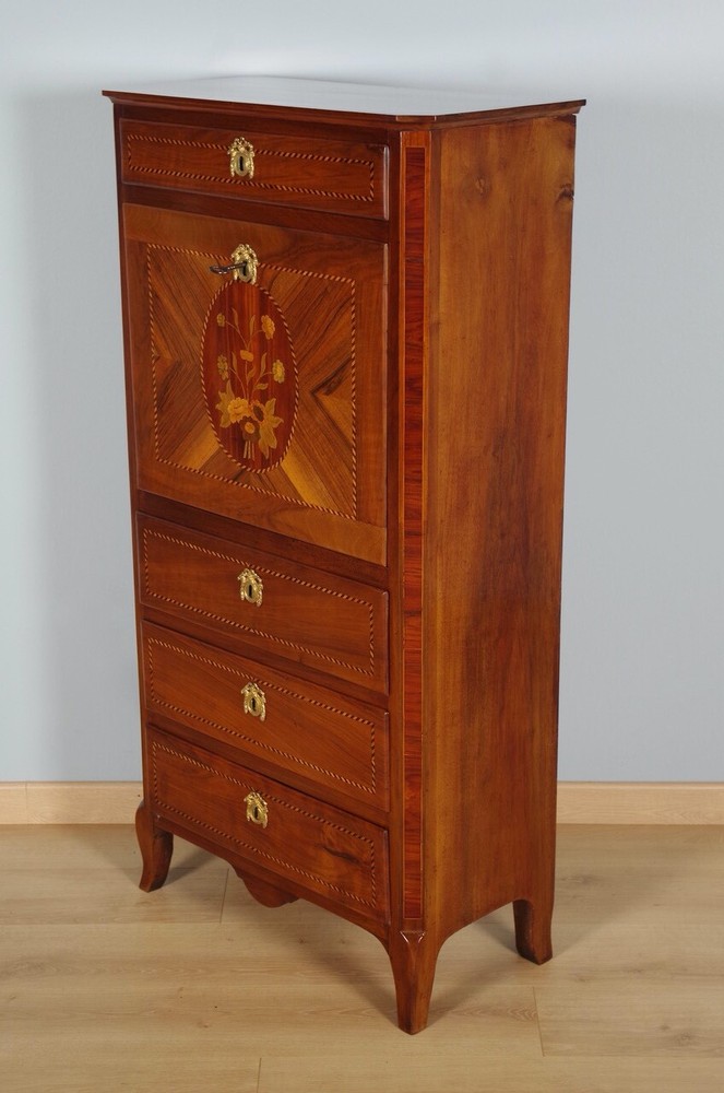 Secretary era Transition marquetry