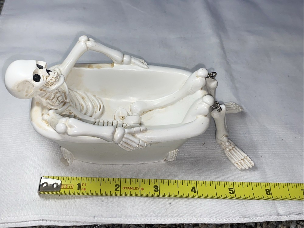 Skeleton Decor