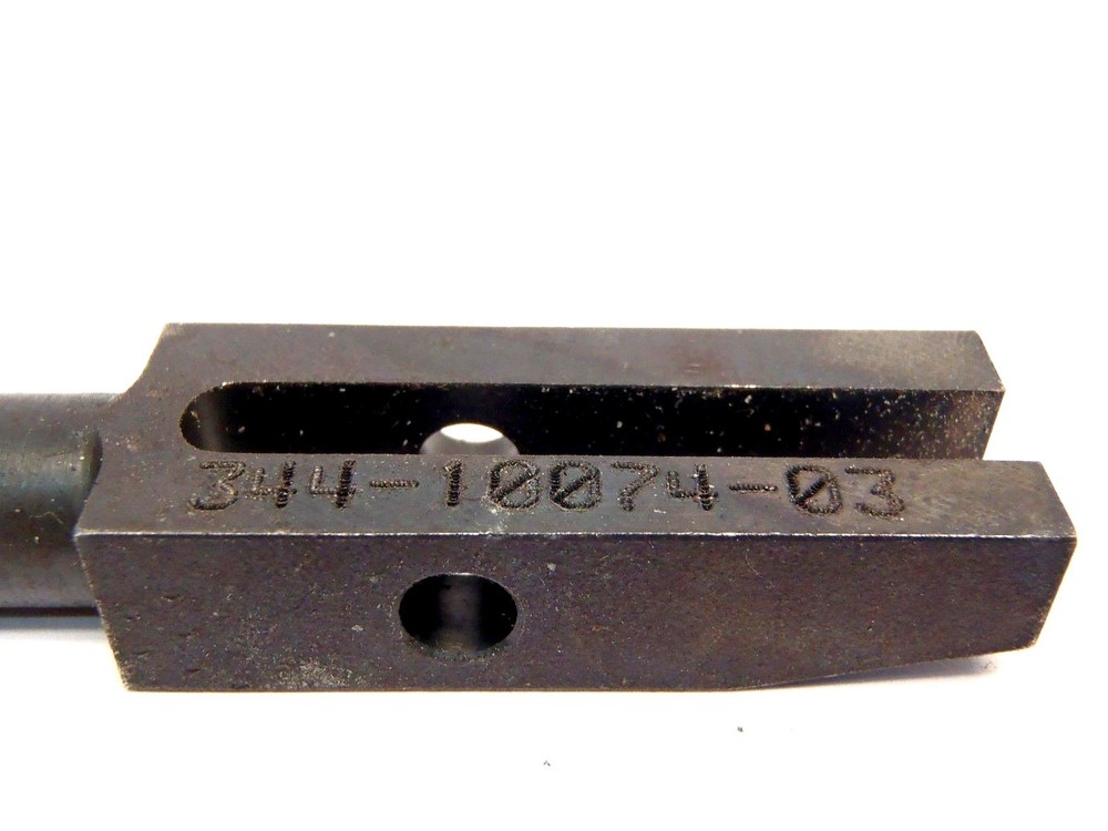 Generic 344-10074-03 Coated Bail Lock Handle 4-1/4 x 1"