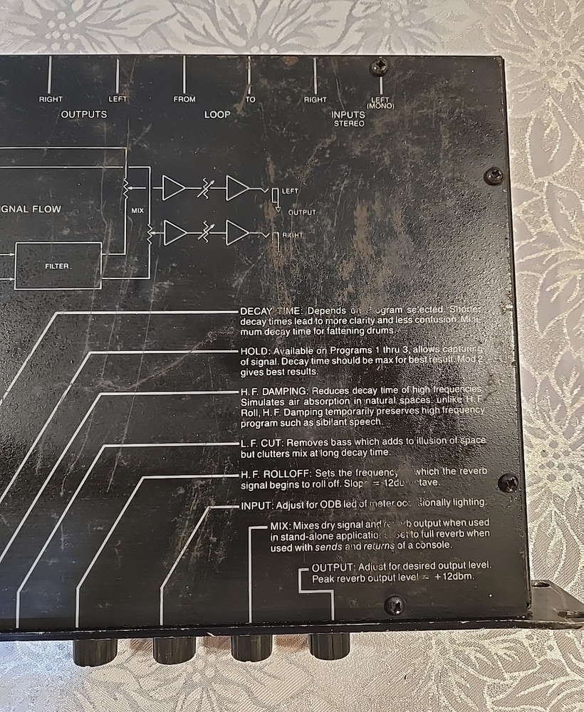 Alesis XT:c Digital Reverb Effects Processor FX Rack