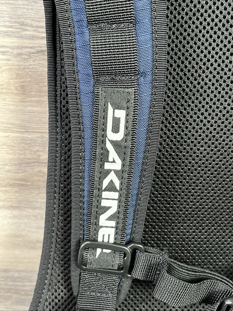 Dakine Glacier Hydration Pack Back Pack Blue Gray NWOT