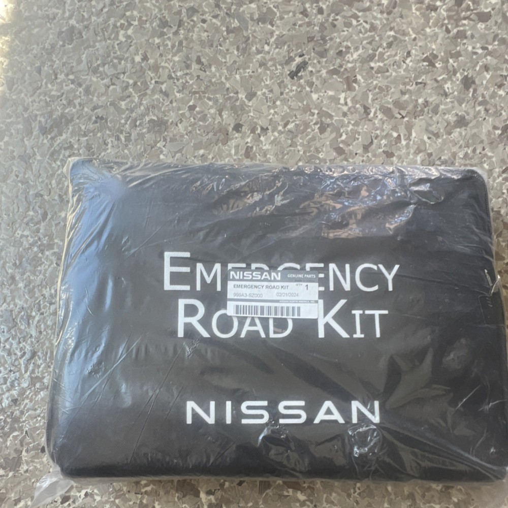 Nissan Emergency Road Kit 999A3 - SZ000