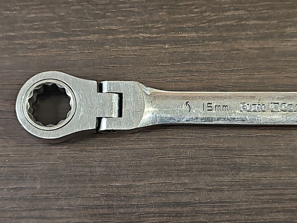GearWrench 15mm -Code D- Flex Head 12 Point Ratcheting Combination Wrench