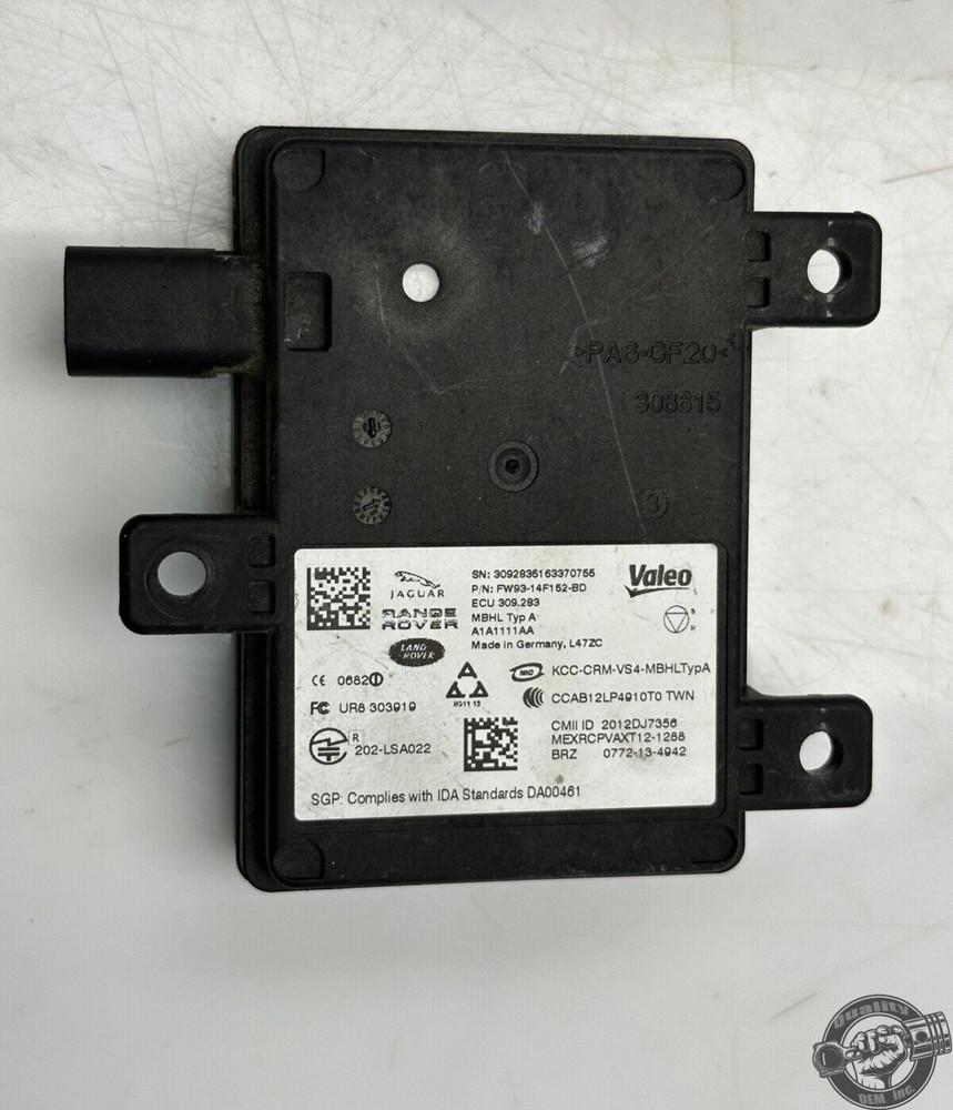 2017-2020 JAGUAR F-PACE  REAR LEFT / RIGHT BLIND SPOT SENSOR CONTROL MODULE OEM