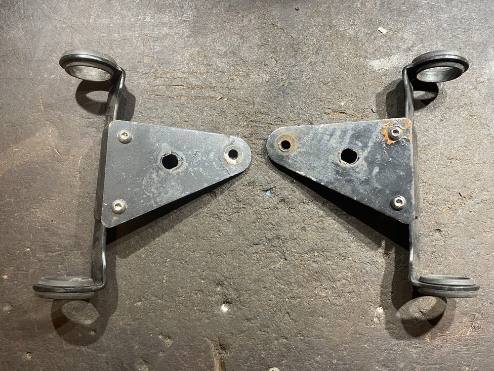 Suzuki En125 Front Headlight Mounts 2005