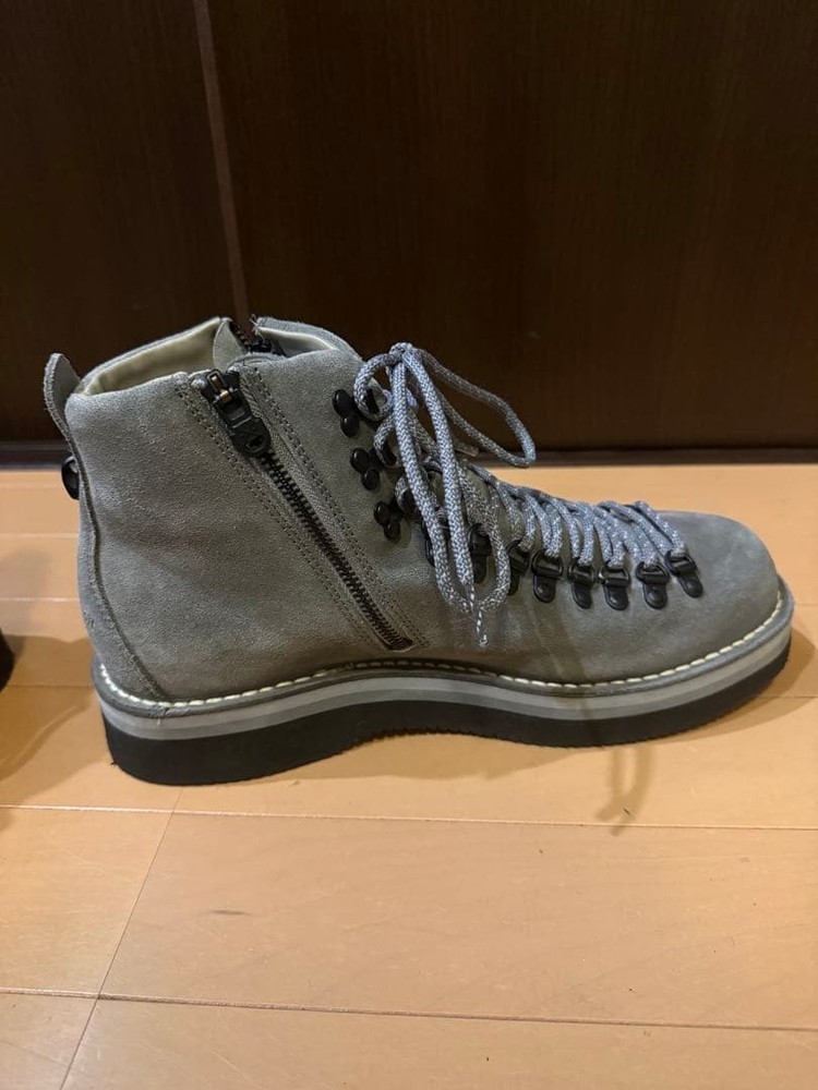 White Mountaineering × Danner boots Danner