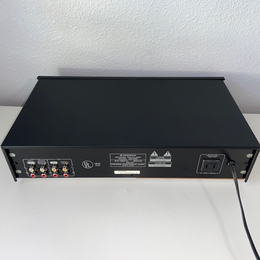 Pioneer 7 Band Equalizer Model GR-560