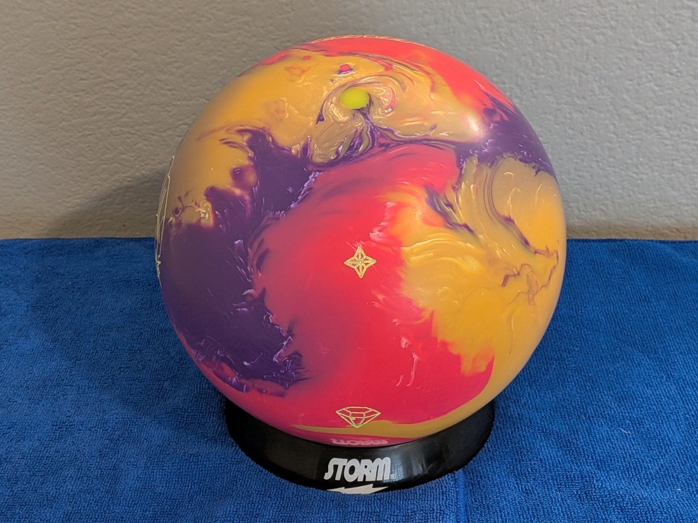 Roto Grip GEM 15LB Bowling Ball NIB Undrilled MicroTrax Solid Reactive