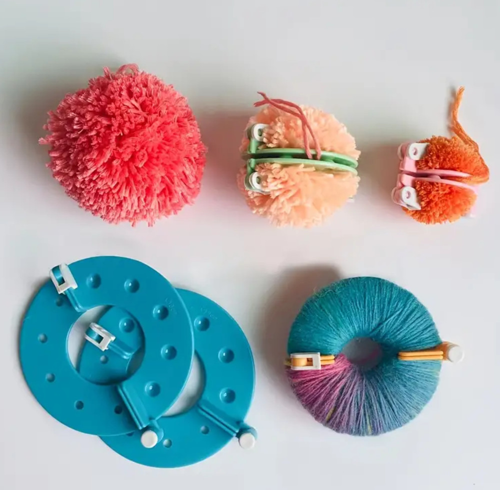 Plastic Pompom Maker