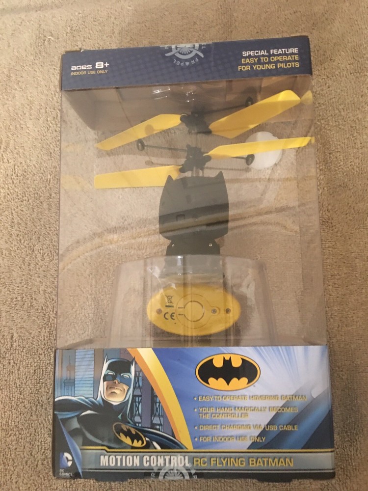 NEW HOVER HERO DC Comics Motion Control RC Flying Batman Rooftop Brands WB4001