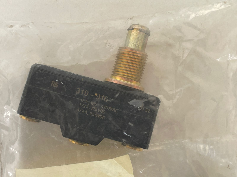 RS Components / Plunger Micro Switch / 319-916