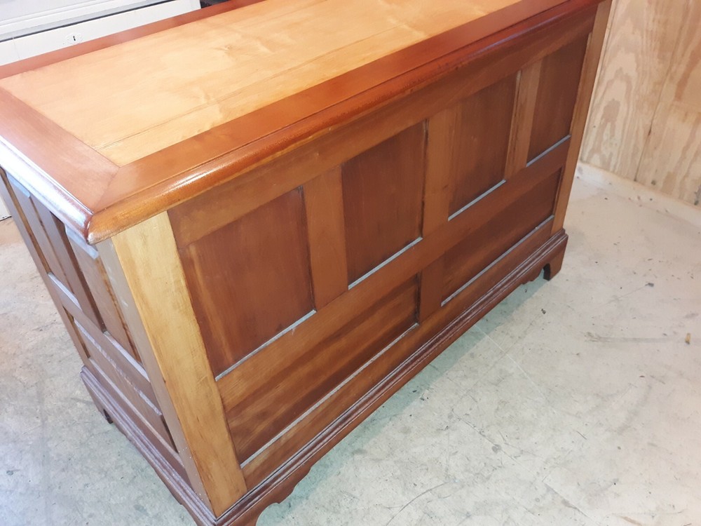 Signed Stickley Solid Maple Blanket Chest Some Tiger Grain
