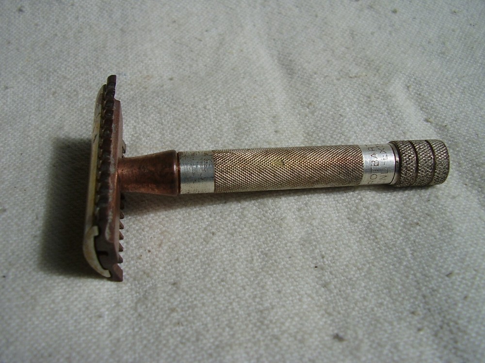 WW2 German Safety Razor ROTBART MOND EXTRA