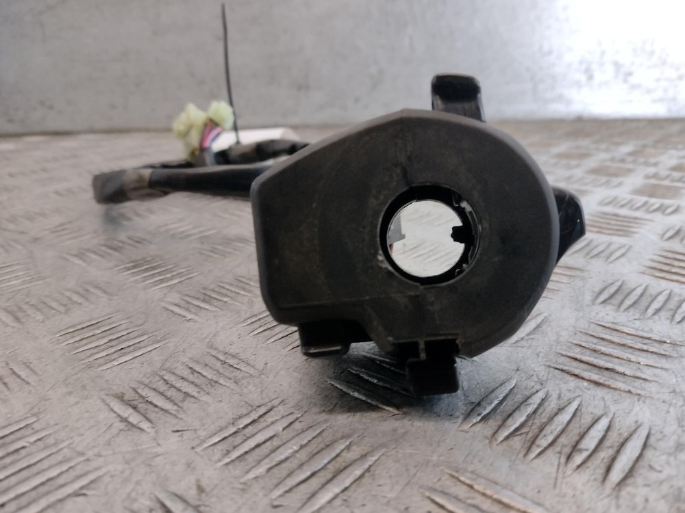 2014 YAMAHA MT 125 Left Hand Switch Gear